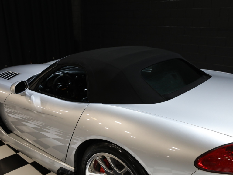 2004 Dodge Viper